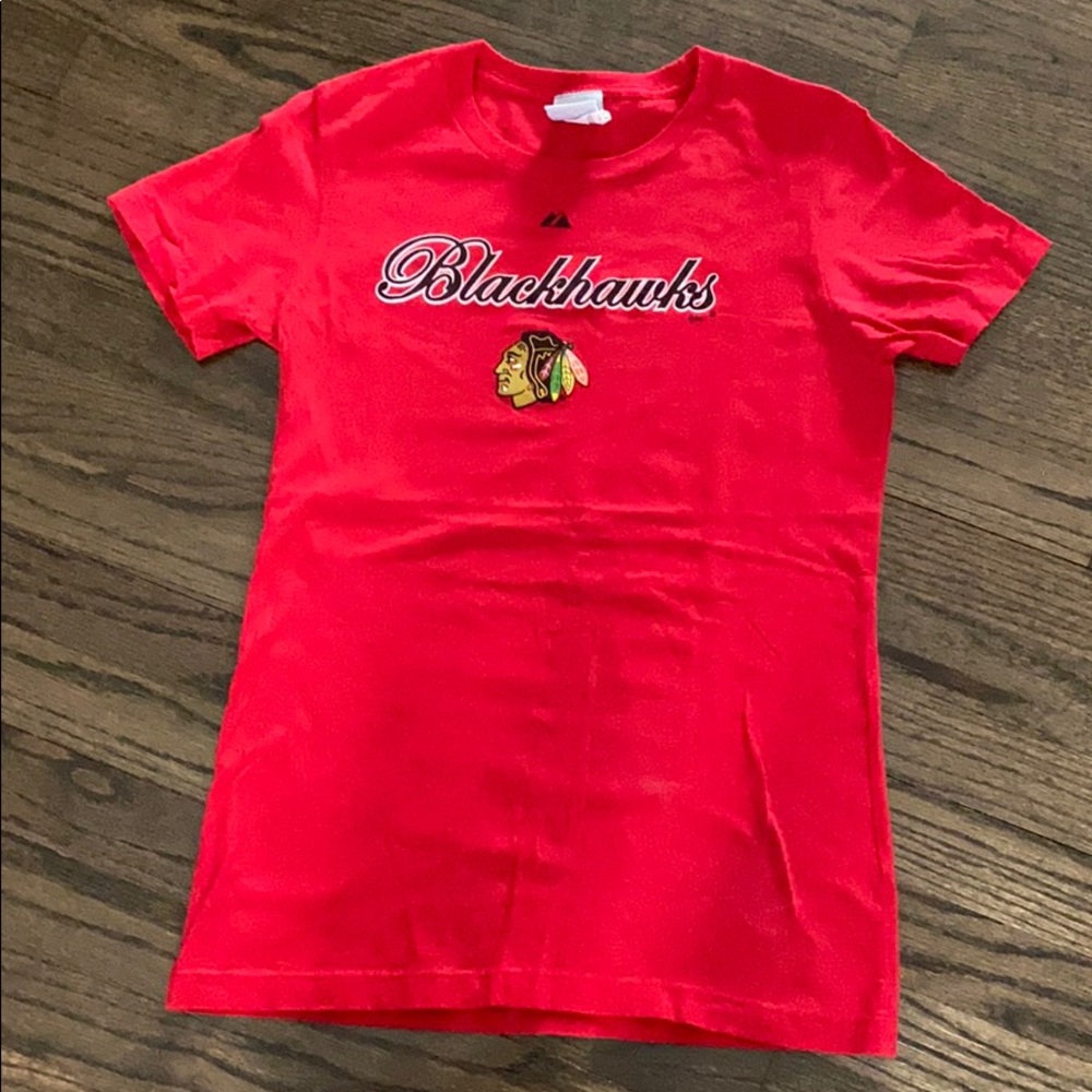 Chicago Blackhawks tee size juniors Medium